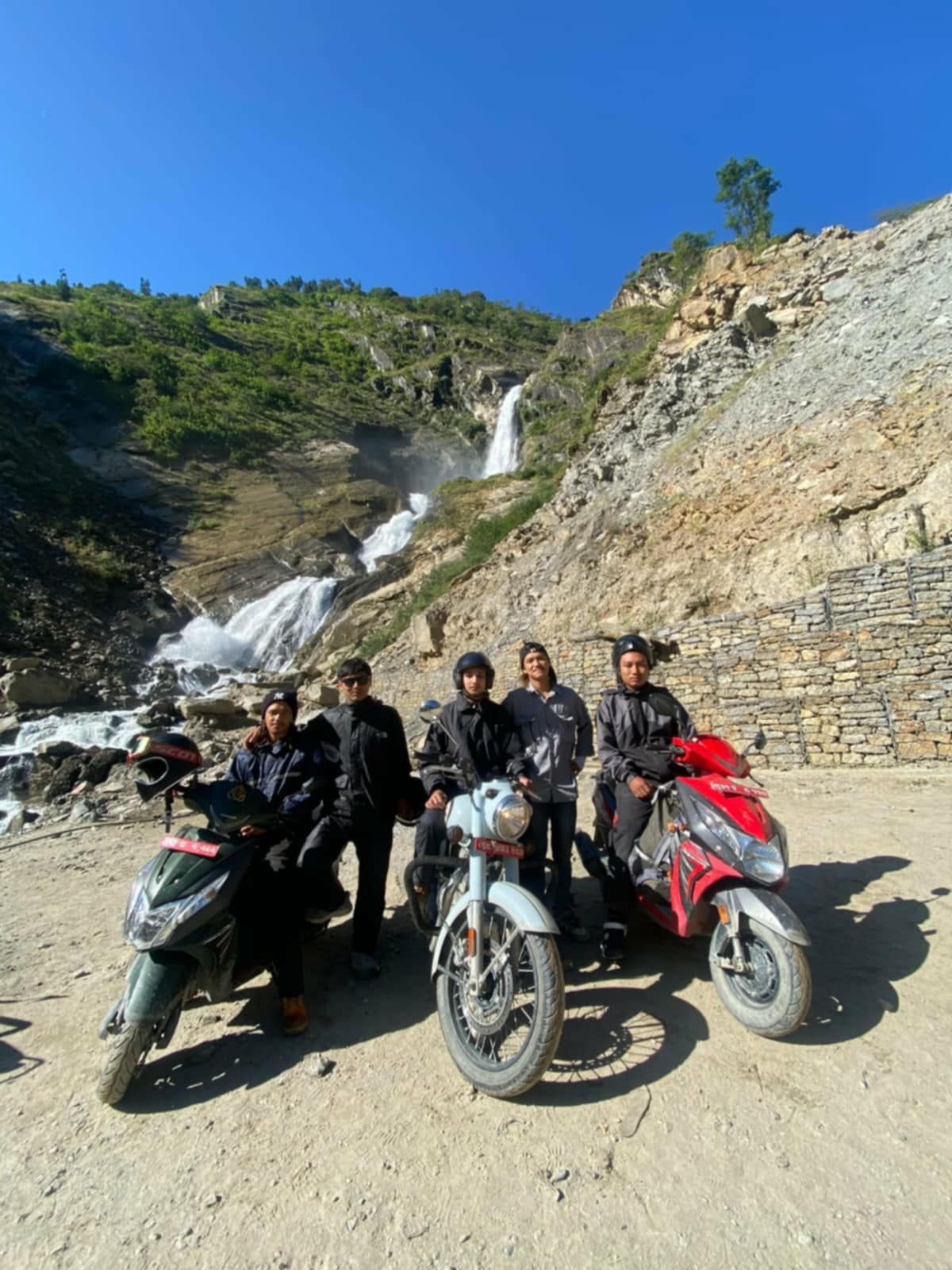 01e23135-5203-4164-a4d5-927a12b72f85